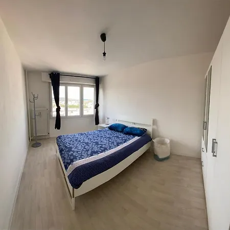 F2 65m2 parking privé avec une belle vue Apartamento